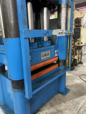 Used 2011 BECKWOOD BECKWOOD 4P980F3636 PRESS Hydraulic Presses Michigan US | Alma Machinery #1271721