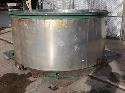 SPC8942  Tank 1452 gallon vertical tank, Stainless Steel, slope