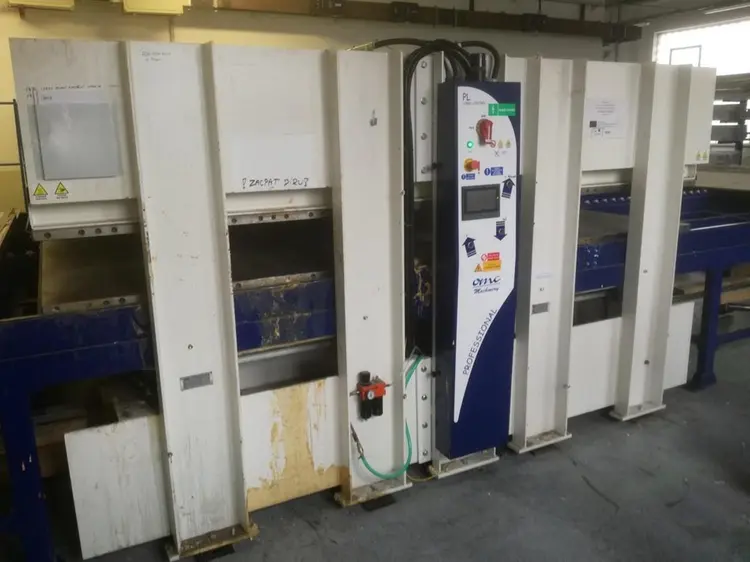 Used 2015 OMC MACHINERY PL 120 35X18 LC Heated Platen Hydraulic Press CZ | Amaron s.r.o. #1065200