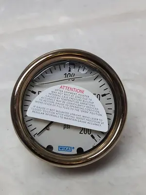 New | in-Stock WIKA 0-200PSI Universal Pressure Meters Ohio US | Surplus Asset Holdings #1238468
