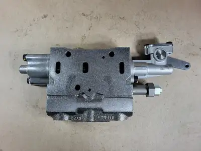 NEW CATERPILLAR 107-0547
