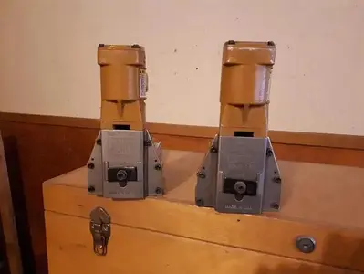 USED BOSTITCH D60