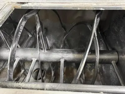 STAINLESS STEEL RIBBON BLENDER APPROXIMATELY 200 CUBIC FEET