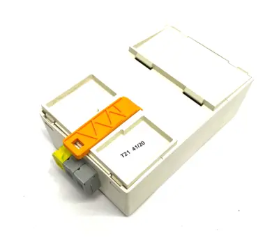 USED PHOENIX CONTACT SOCKET RECEPTACLE