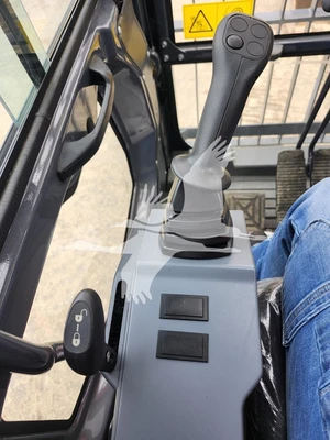USED 2020 XCMG XE210U
