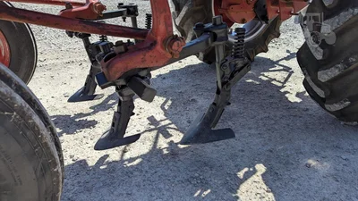 USED 1980 INTERNATIONAL 274