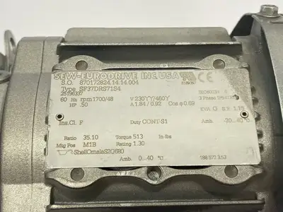 USED SEW-EURODRIVE RIGHT ANGLE GEARMOTOR, 35.1 GEAR RATIO, 3-PHASE
