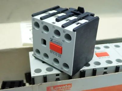 Used LOVATO BFX1022 Contact Blocks Ohio US | HGR 24 #1070134