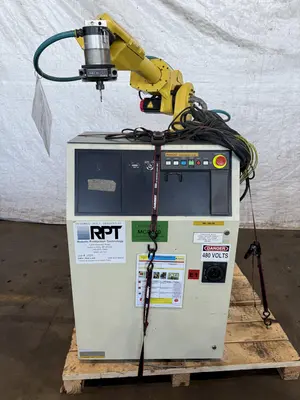 USED 2004 FANUC F–63822