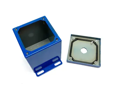 USED SAGINAW CONTROL & ENGINEERING PUSHBUTTON ENCLOSURE 4" X 4" BLUE STEEL