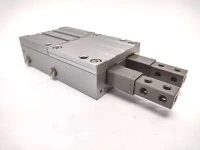 MIW20-20D2 | SMC  2-Finger Type Escapement MIW 20mm Bore 20mm Stroke - Used