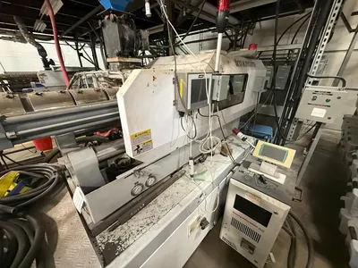 2012 HUAHONG HR320PE Injection Molding Machines | ListingHippo (5)