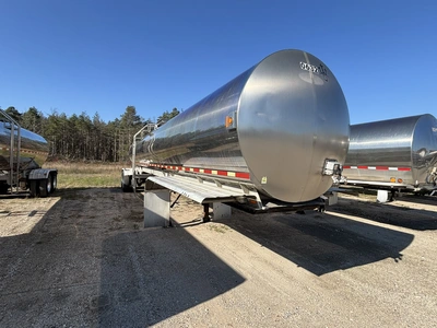 Used 2009 WALKER MILK TANKER TRAILER Liquid Supply Trailers Michigan US | Miedema Asset Management Group #1709522