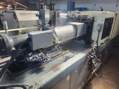 2007 NISSEI FNX80-12A Injection Molding Horizontal/Vertical | Machinery Network (3)