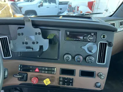 Used 2021 FREIGHTLINER CASCADIA Conventional trucks Minnesota US | Carco Truck & Equipment #1513697