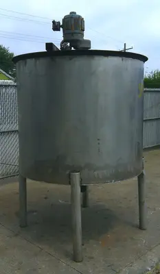 SPC9092  Tank 475 gallon vertical tank, Stainless Steel, Lightn'n agitator, conical