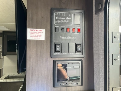 USED 2022 TRANSCEND 245RL