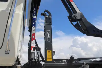 New | in-Stock 2025 MACK MD6 Hooklifts & Roll-Offs Texas US | Roll Off Truck World #1491879
