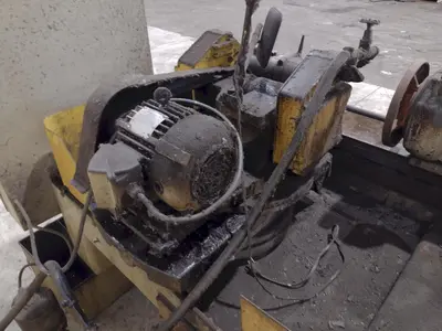14" X 30" BROWN & SHARPE #2 CYLINDRICAL GRINDER, 14" WHEEL: STOCK #23152