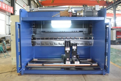 TMA 8+1-axis CNC Press Brake, brand new showroom machine, POA