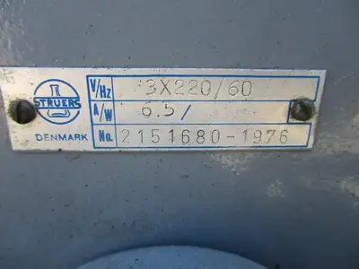 Struers / Discotom Metallurgical Saw with Coolant Pump