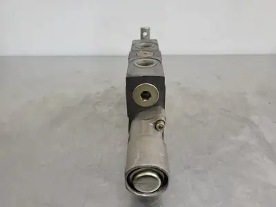 7/8" Hydraulic Valve Work Section 123510201
