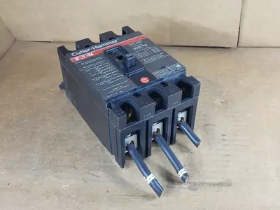Used EATON CUTLER-HAMMER FS360100A Switchgears British Columbia CA | Lenmark #409361