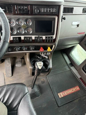 Used 2015 KENWORTH T800 TRUCK TRACTOR Conventional trucks Michigan US | Miedema Asset Management Group #1709405