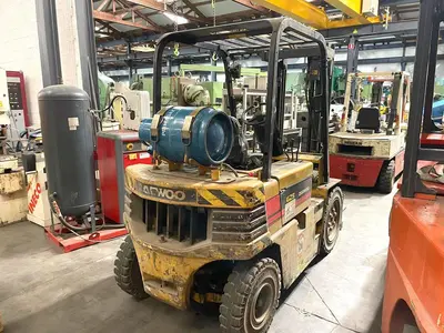 USED DAEWOO 2,5 TON