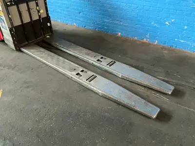Used RAYMOND 8410 Pallet Jacks Ohio US | HGR 24 #1404934