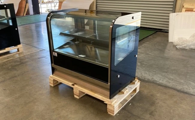 171-0276 Countertop Self Contained Full Service Bakery Case Cooler