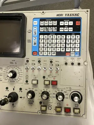 USED YASNAC DF8100261