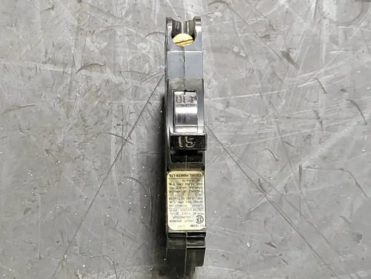 Used FEDERAL PIONEER NC115 Switchgears British Columbia CA | Lenmark #242113