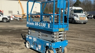 USED 2017 Genie GS-1930