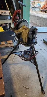 USED 1975 RIDGID 300