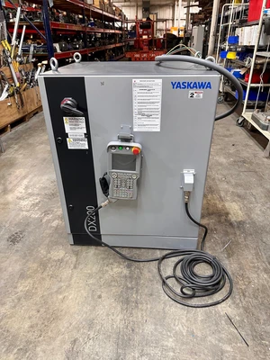 USED YASKAWA DX200