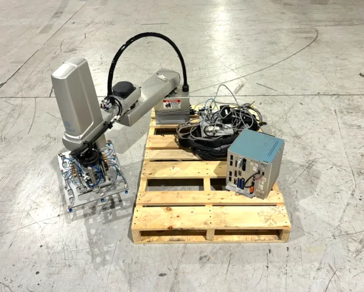 Used Yamaha High Speed Scara Robot & Controller Pick & Place Machines Michigan US | Maverick Industrial Sales #1401320