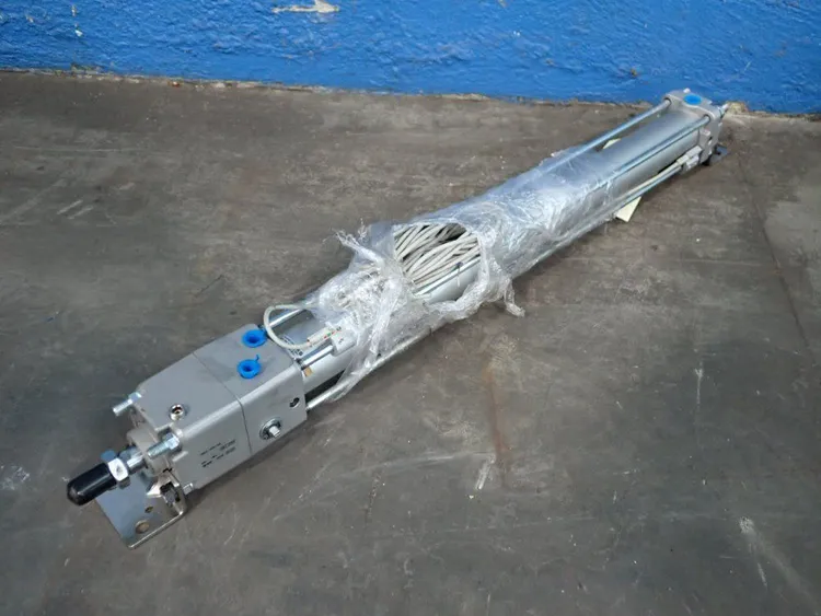 Used SMC CDNA2L40450DY7BAL Cylinders | HGR 24 #731317