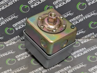 Square D 9013GHB2J53 Pump or Compressor Pressure Switch New