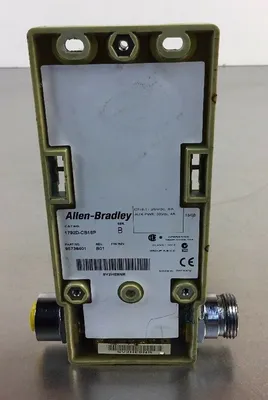 ALLEN BRADLEY 1792D-CB18P SER. B ARMOR BLOCK MAXUM REV. B01. 3D-8