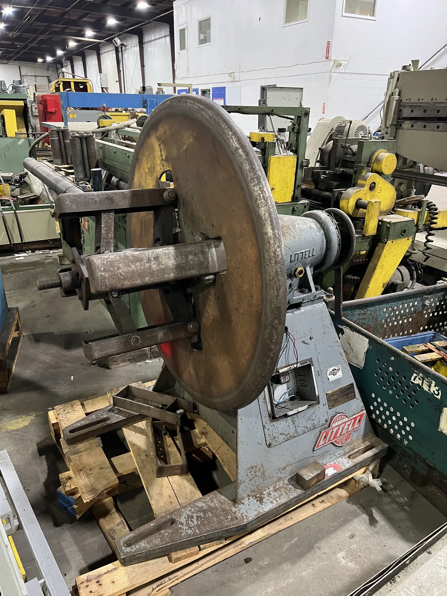 USED LITTELL 2,500 LB X 12" NON-POWERED