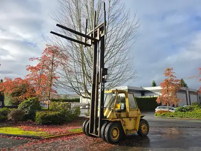 USED CATERPILLAR V200B STR