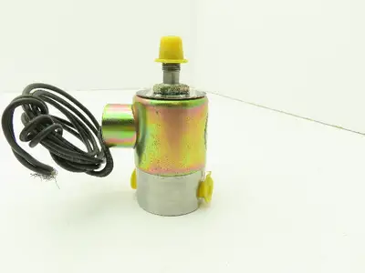 Honeywell Skinner V5D9695 Solenoid Valve 3-Way NO 74VDC 200 PSI 1/8" NPT