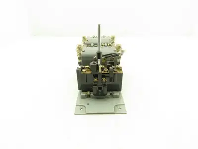 Furnas 22DP32AFE3 Reversing Motor Starter 10Hp Size 1 Max 27A 600 VAC Overload