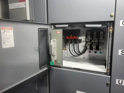 MCC Unit 100/200 Amp Disconnect Switch