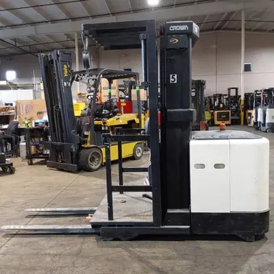 USED 2016 CROWN SP3510-30