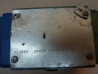 USED VICKERS DG4S40133CWB50