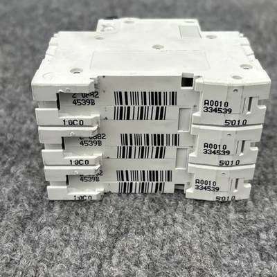 Used Merlin Gerin 24539 Circuit Breakers California US | Davliegogo LLC #1708044