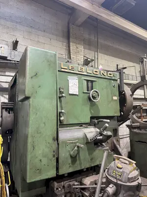 42/137" X 96/264" LEBLOND #4025 HEAVY DUTY SLIDING GAP ENGINE LATHE. STOCK #0888725