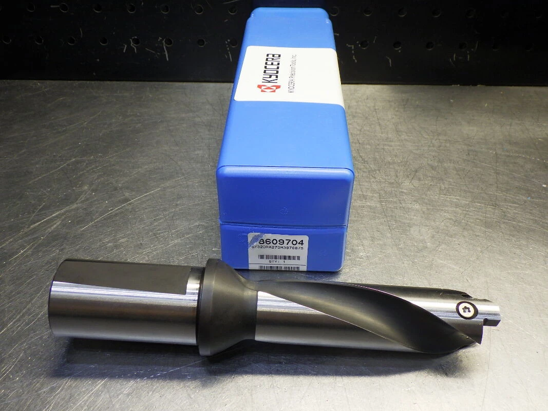 Kyocera 29mm-29.99mm Coolant Thru 3xD Indexable Drill SF32-DRA270M-3 (LOC3395)
